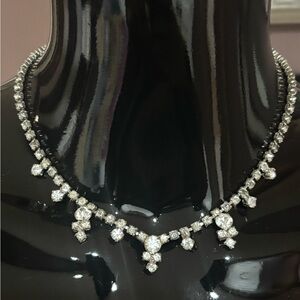 Vintage Weiss Rhinestone Collar Necklace